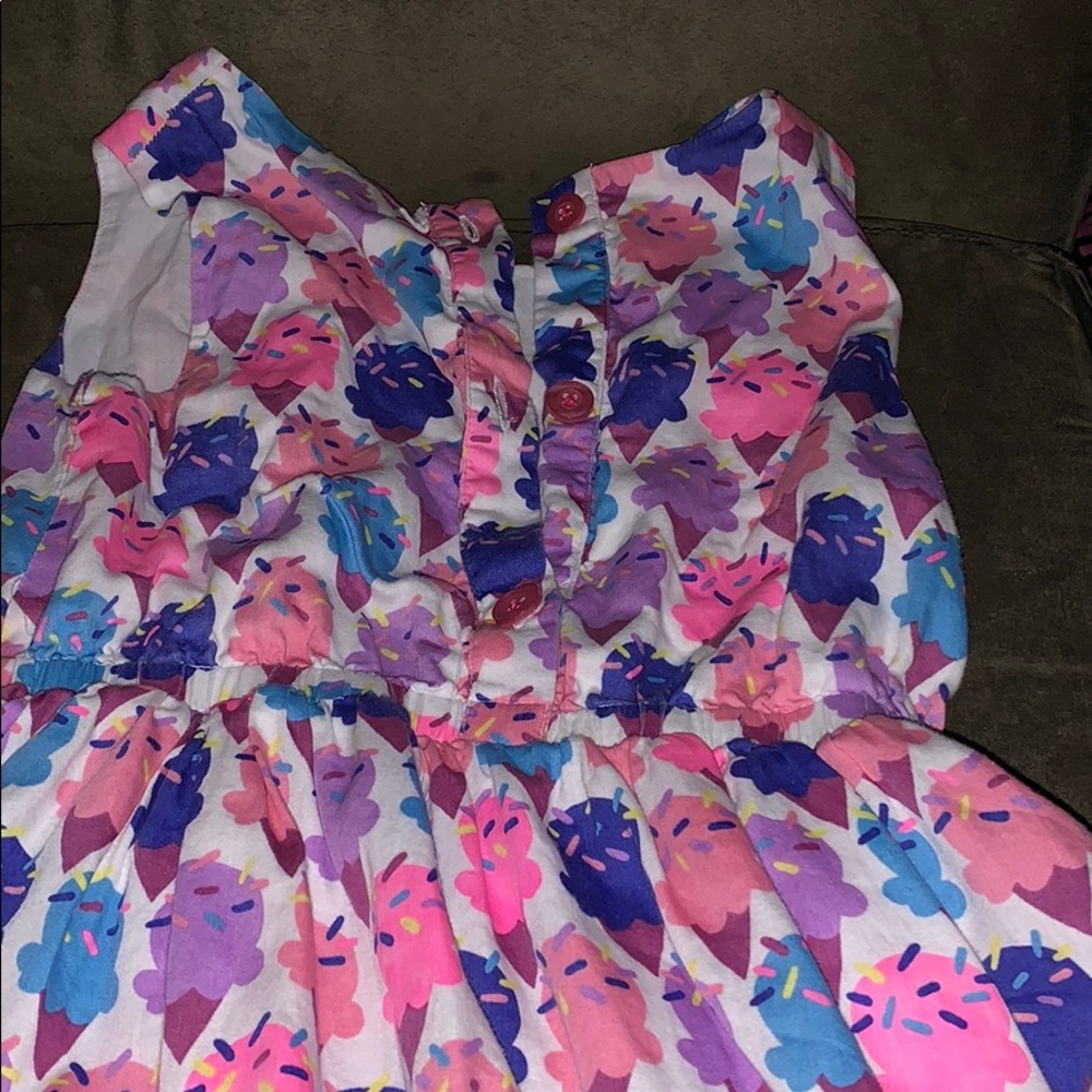 Dress - Picture 4 of 5